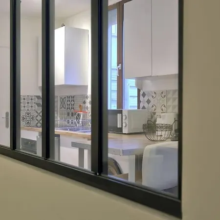 L'iris 8 Min De La Gare Terrasse Netflix Nancy